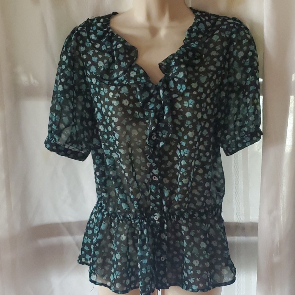 No Boundaries blouse L 11/13. 5/25 Bundle